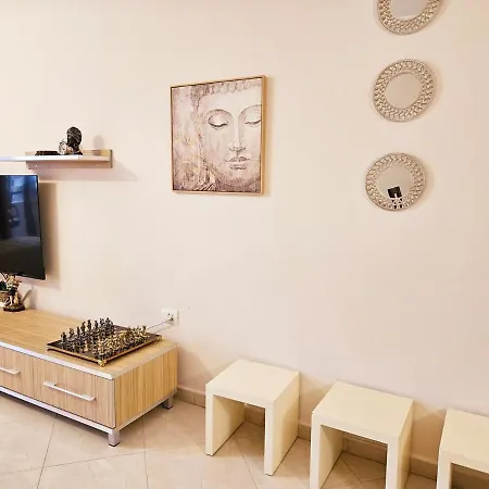 Aria's 3 Vlore